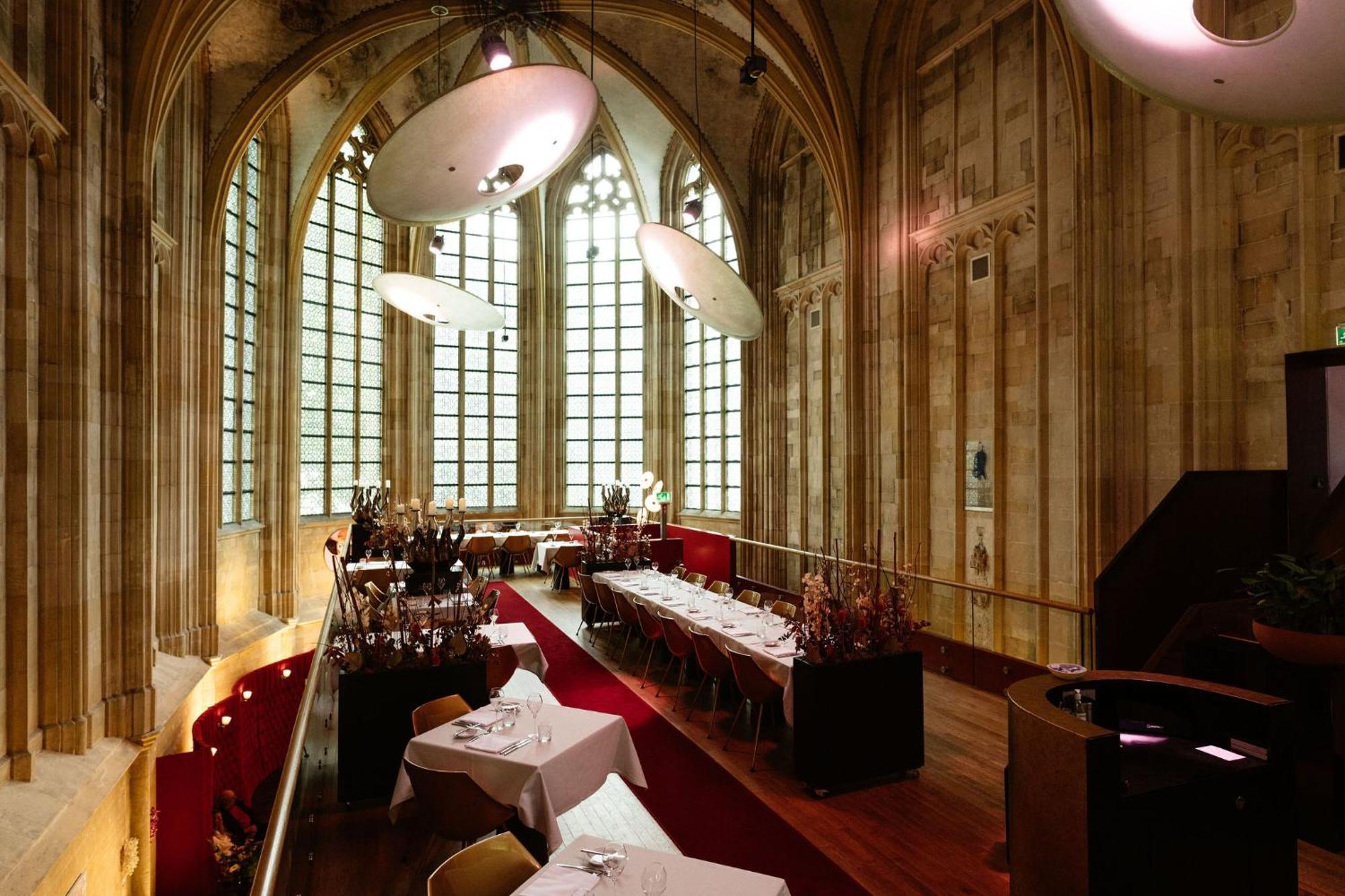Kruisherenhotel Maastricht - Oostwegel Collection, Member Of Design Hotels Exteriör bild Restaurant L'Auberge de l'Ill