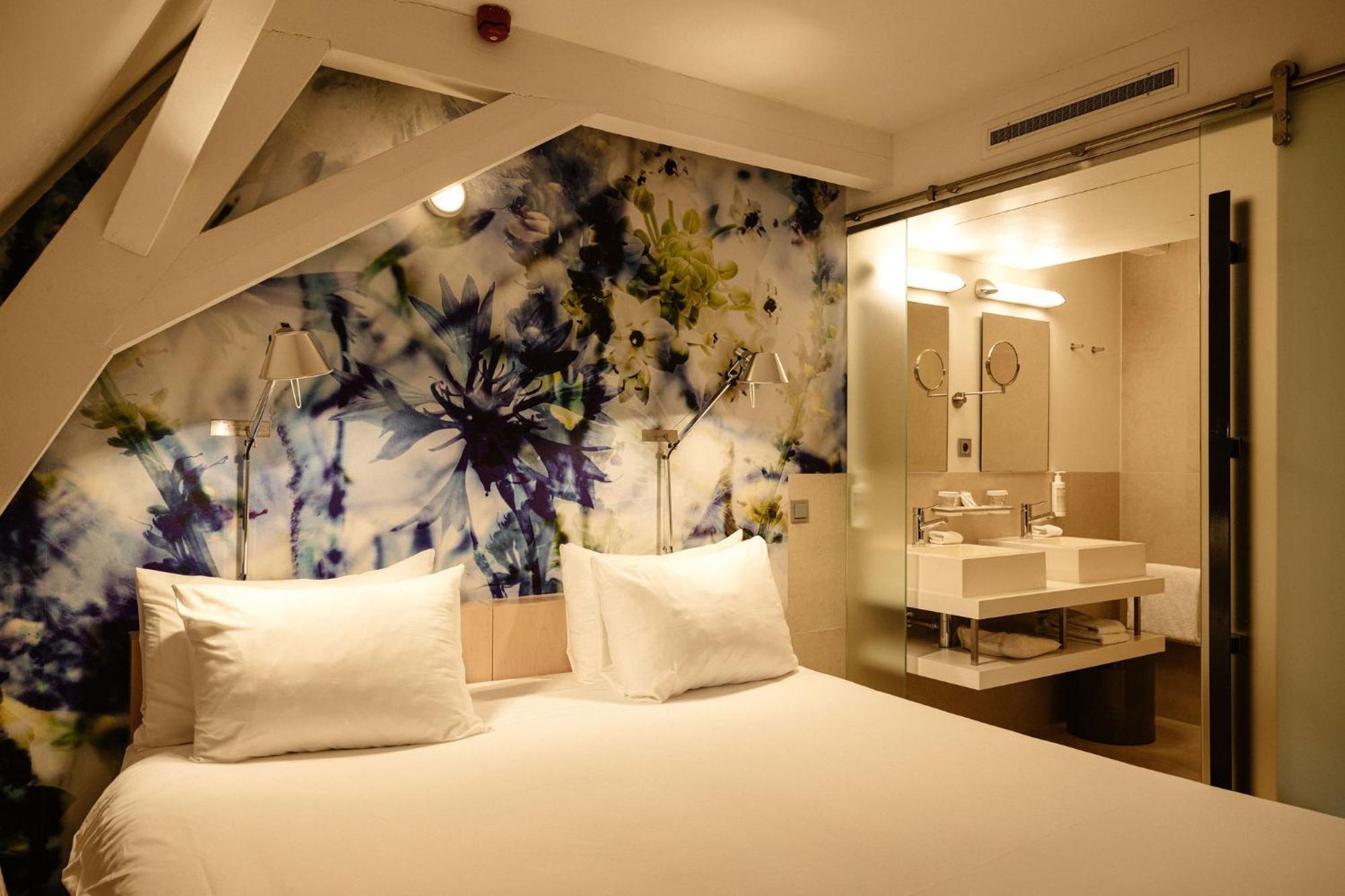 Kruisherenhotel Maastricht - Oostwegel Collection, Member Of Design Hotels Exteriör bild A room at the hotel