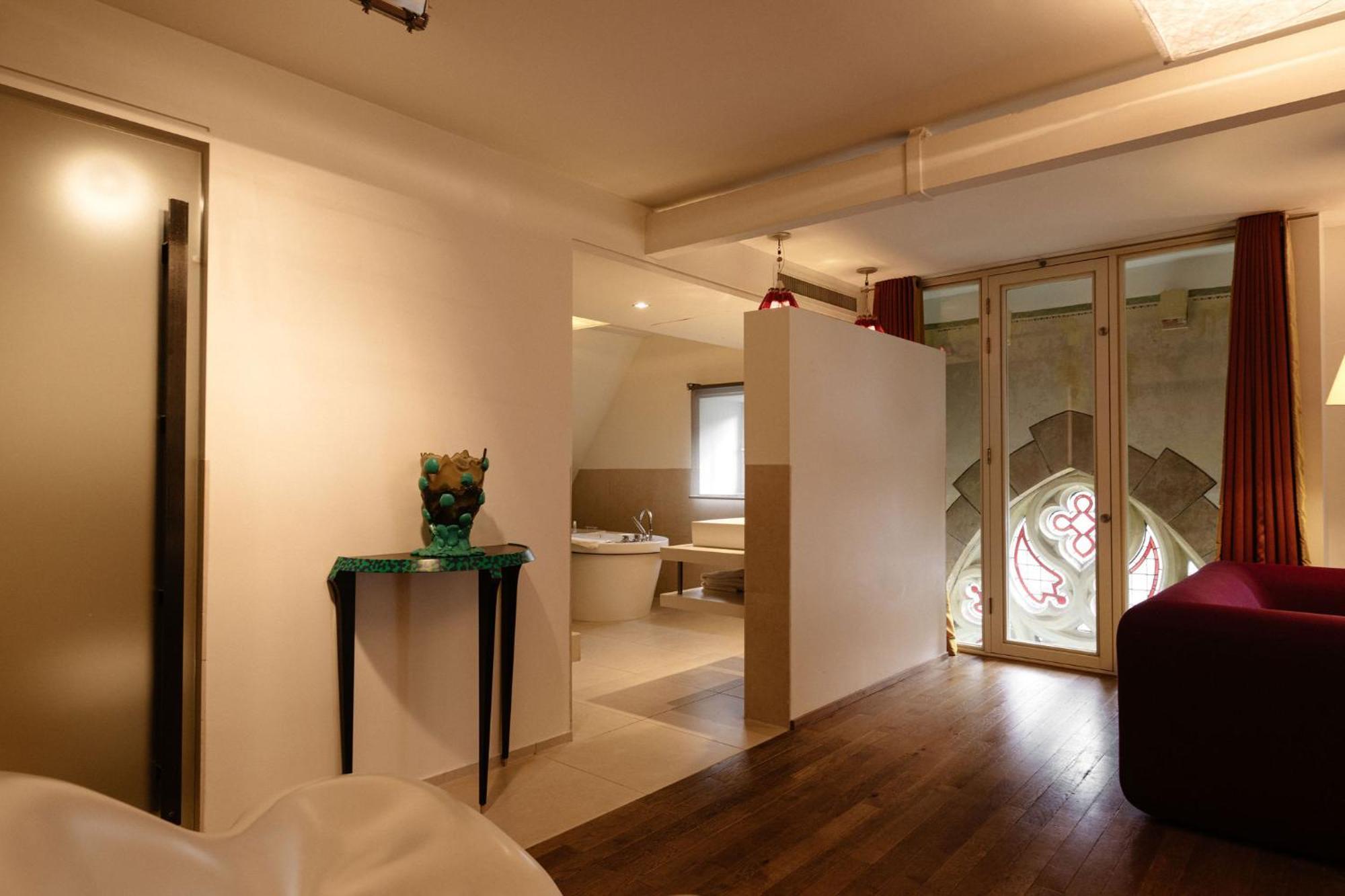 Kruisherenhotel Maastricht - Oostwegel Collection, Member Of Design Hotels Exteriör bild